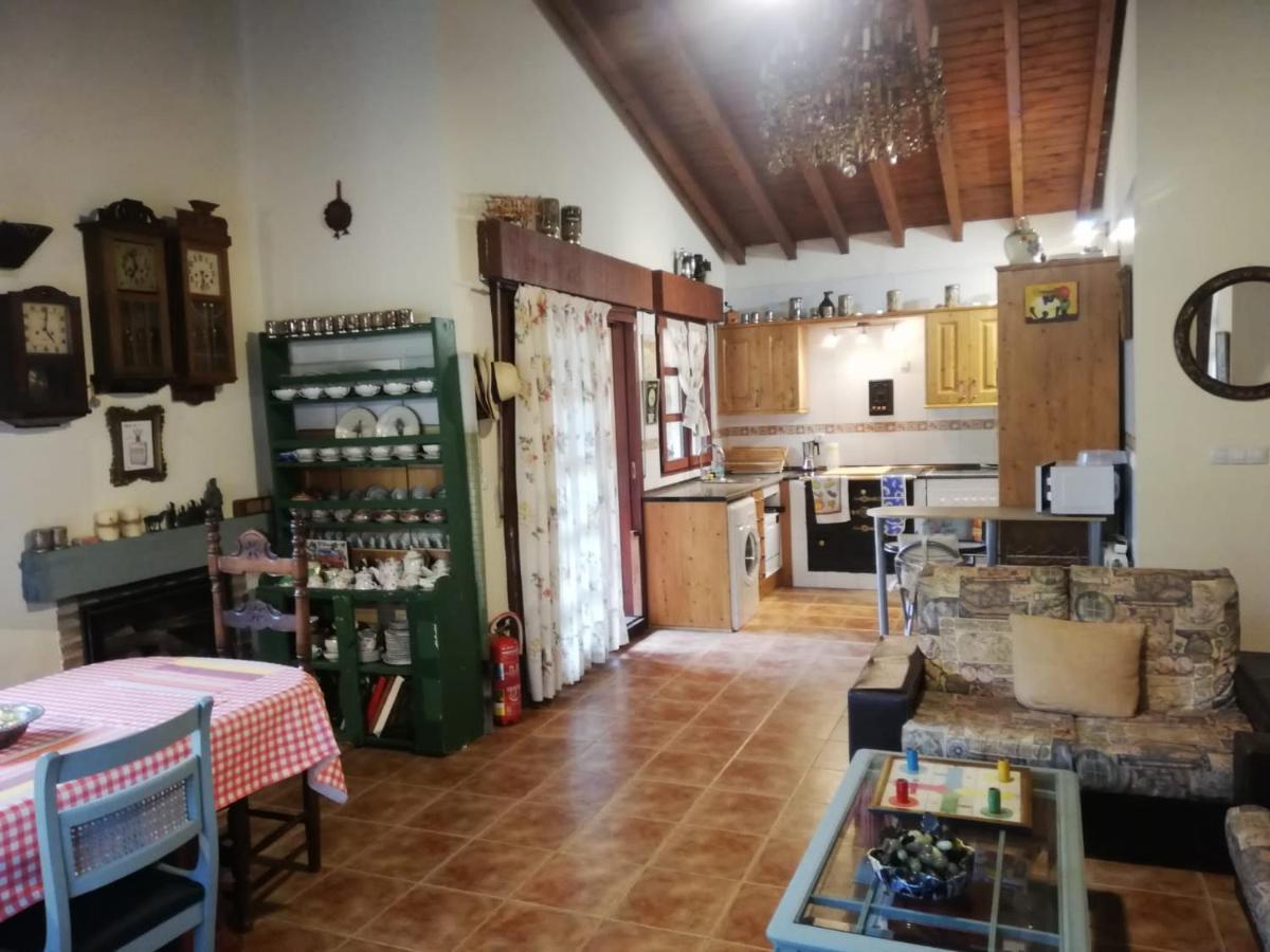 Acogedor Chalet De Tres Habitaciones En El Valle De Cabuerniga, Ideal Familias Grupos Y Mascotas Somos Pet Friendly, Estancia Minima Dos Noches Lamina Εξωτερικό φωτογραφία
